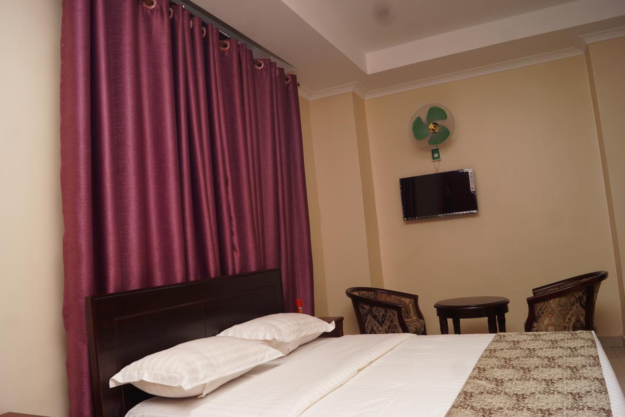 Diamonds Hotel Kampala Luaran gambar