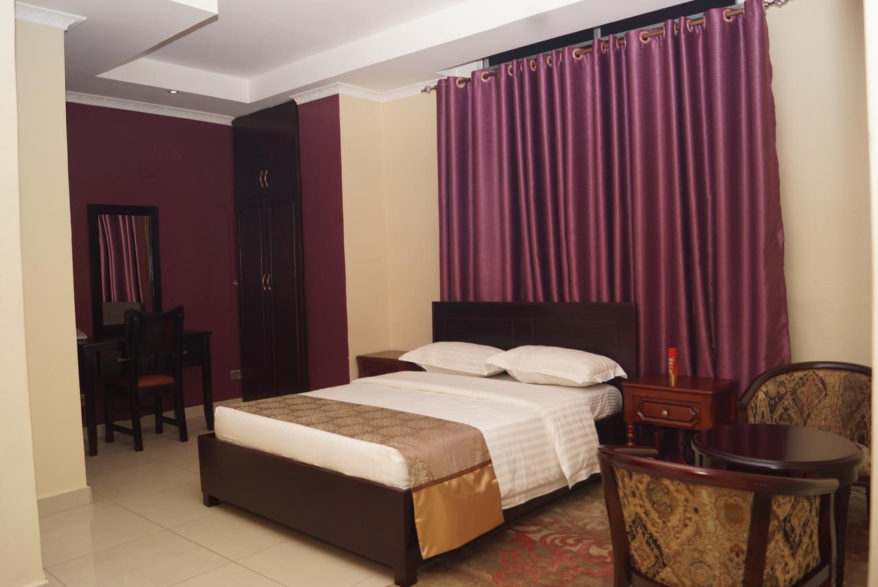 Diamonds Hotel Kampala Luaran gambar