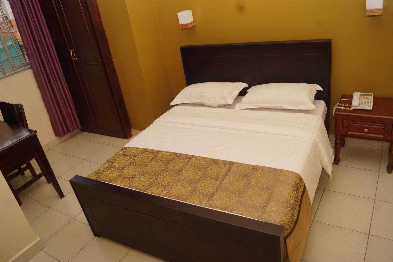 Diamonds Hotel Kampala Luaran gambar