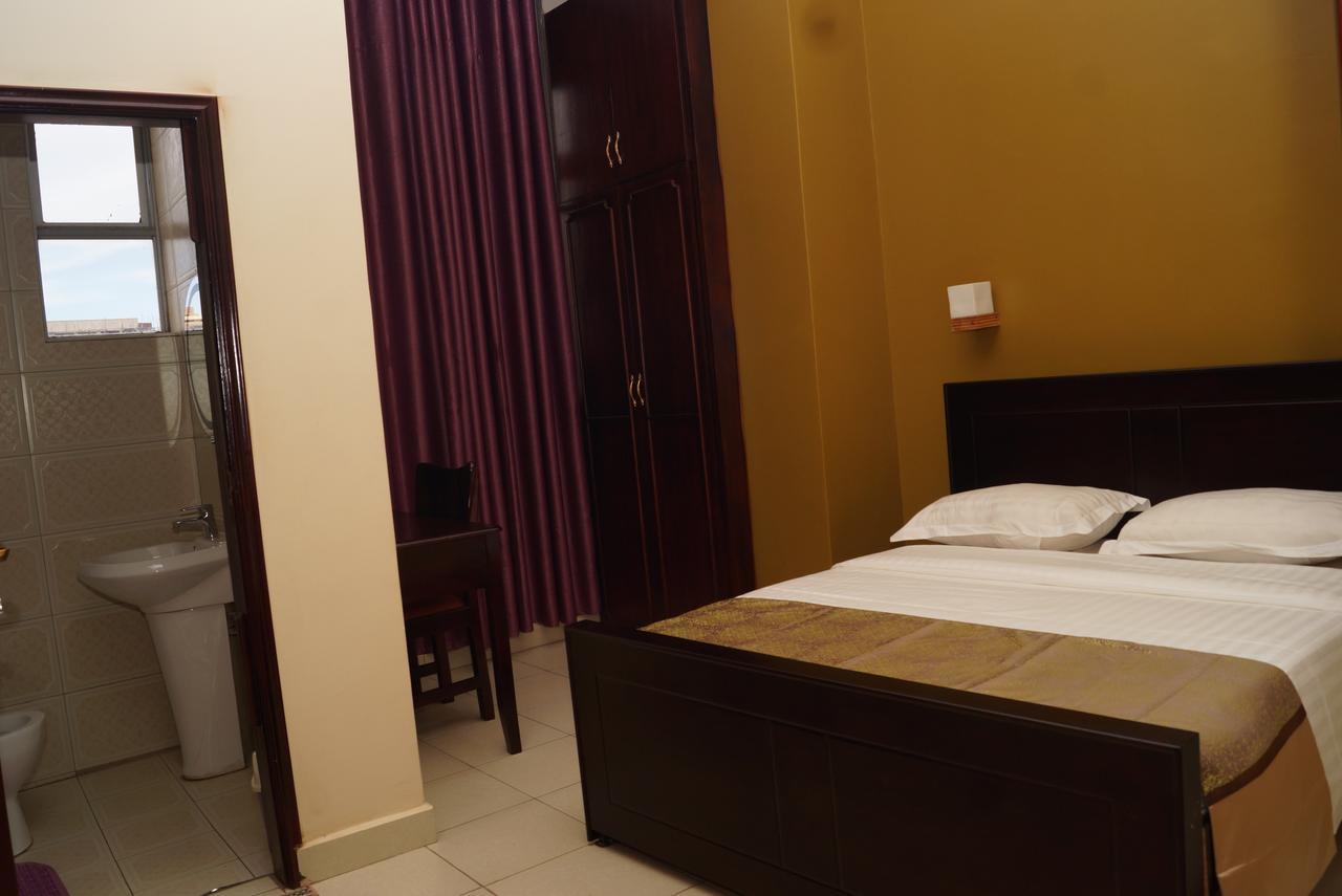 Diamonds Hotel Kampala Luaran gambar