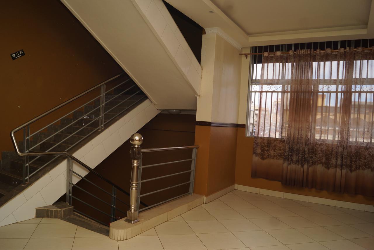 Diamonds Hotel Kampala Luaran gambar