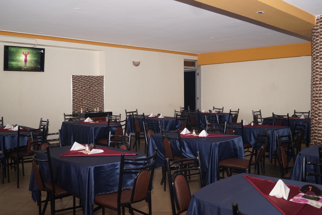 Diamonds Hotel Kampala Luaran gambar