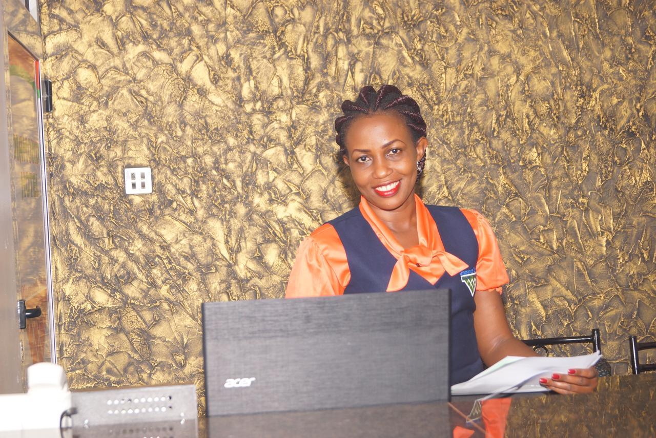 Diamonds Hotel Kampala Luaran gambar
