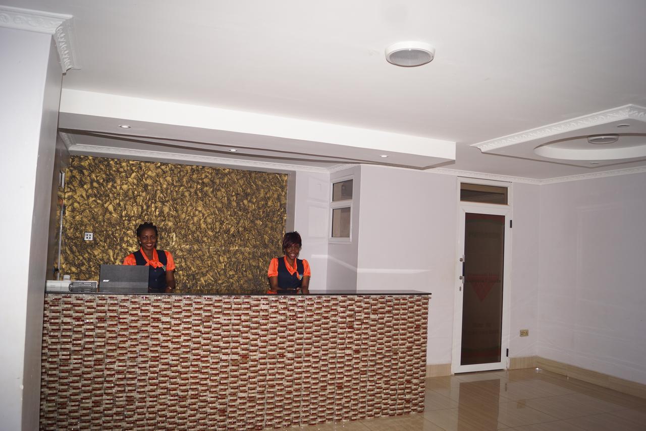 Diamonds Hotel Kampala Luaran gambar