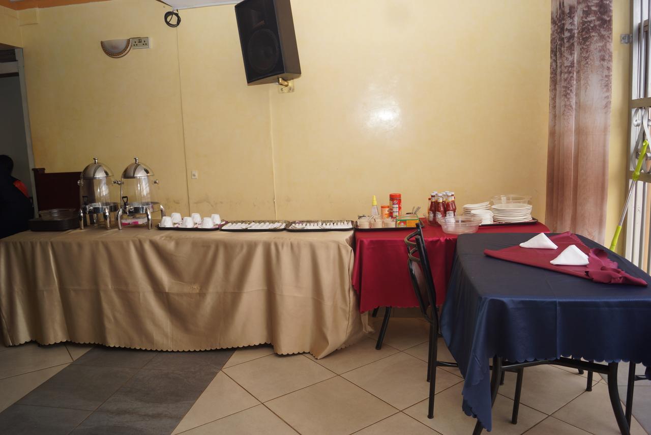 Diamonds Hotel Kampala Luaran gambar