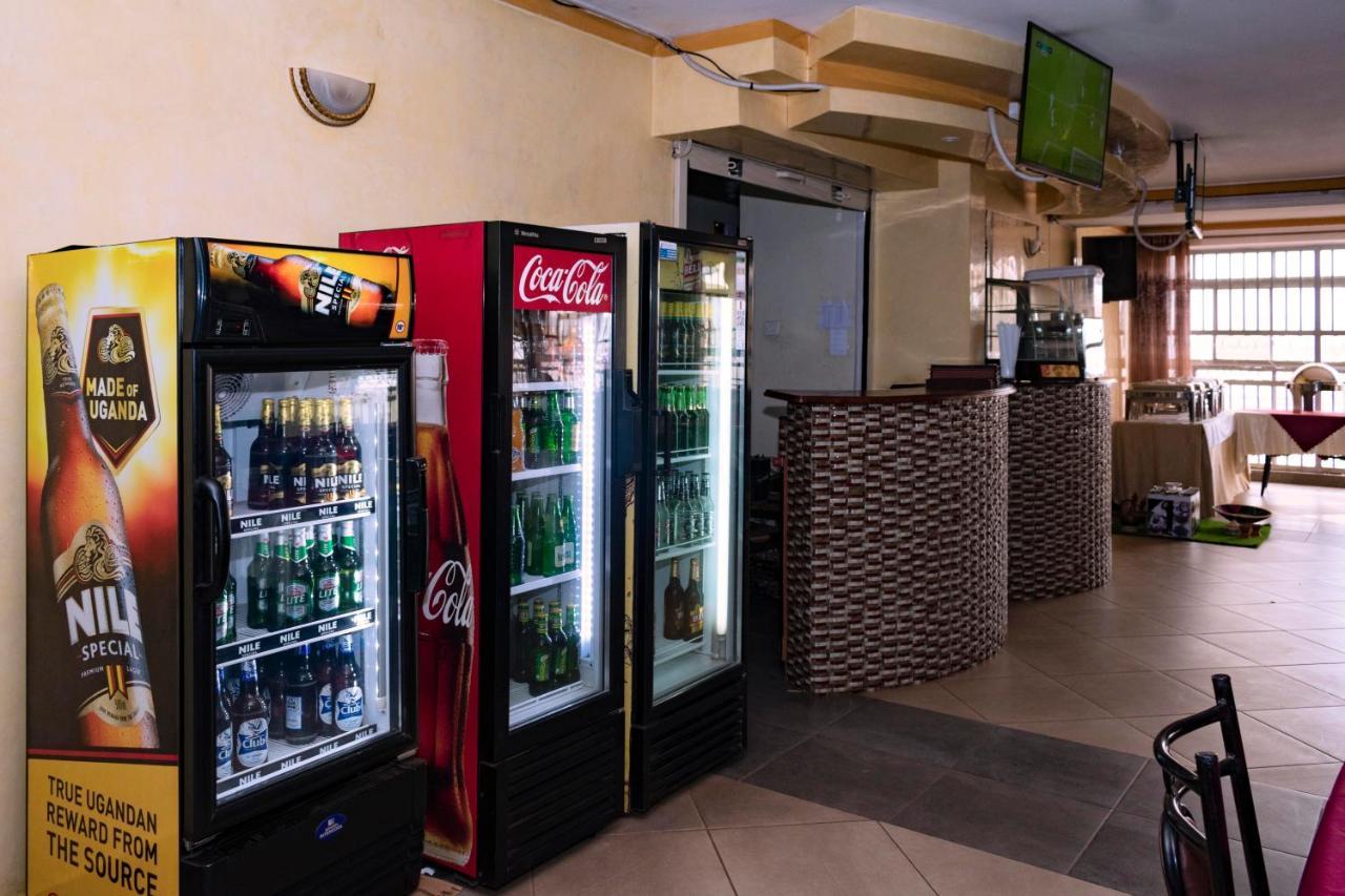Diamonds Hotel Kampala Luaran gambar