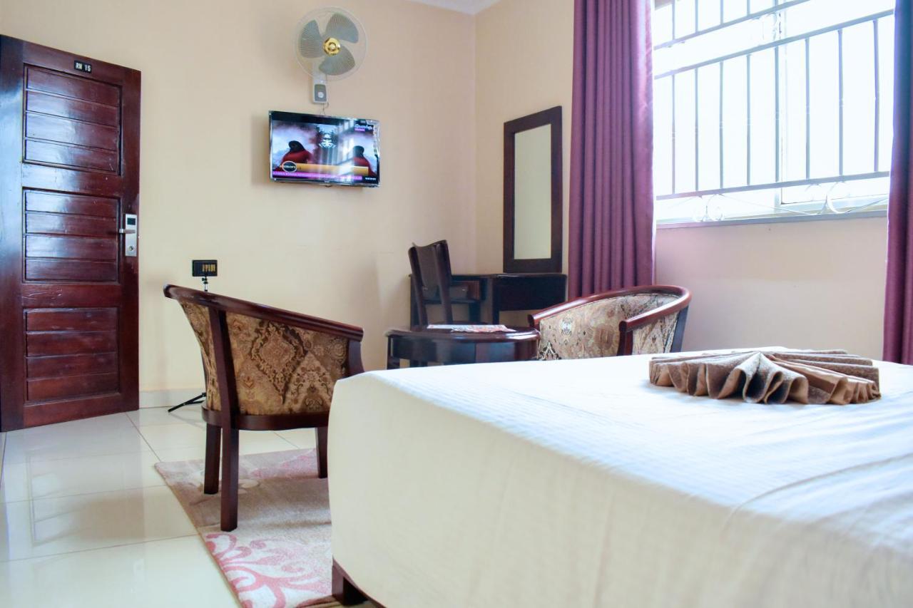 Diamonds Hotel Kampala Luaran gambar