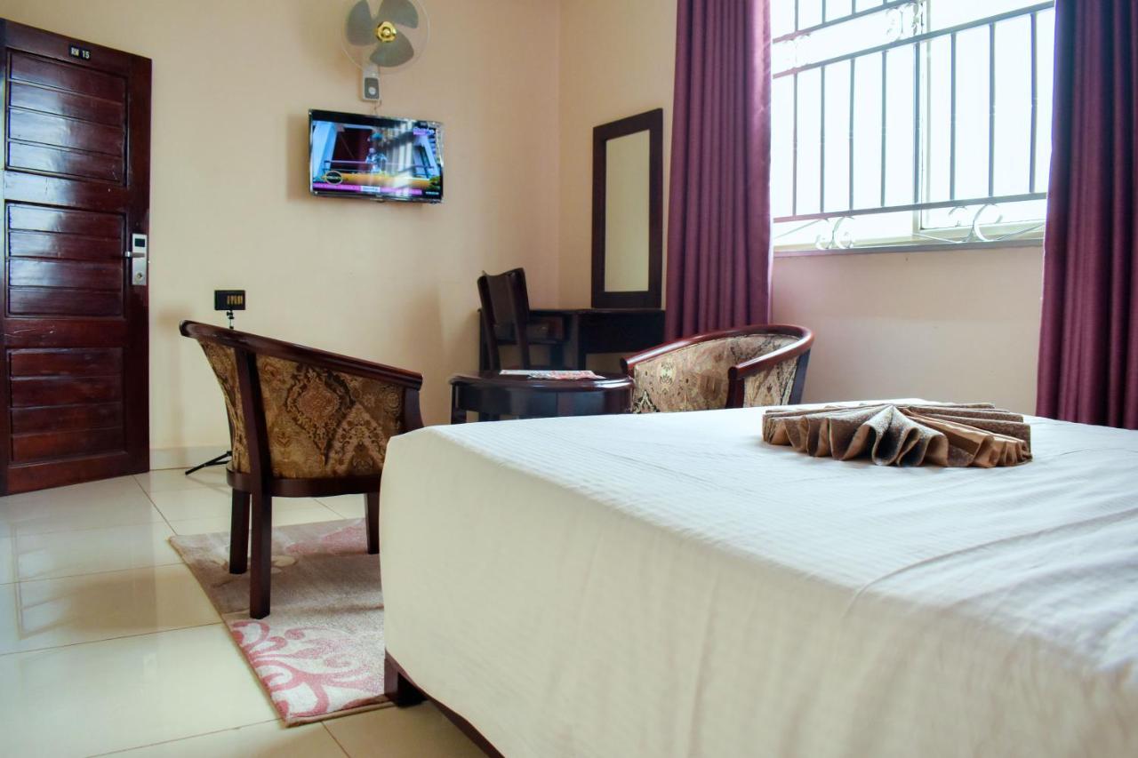Diamonds Hotel Kampala Luaran gambar
