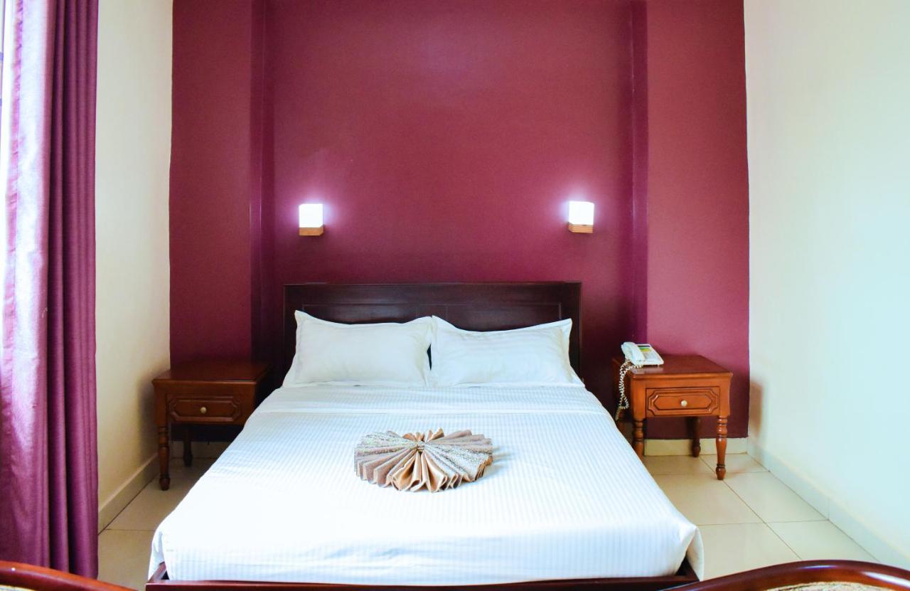 Diamonds Hotel Kampala Luaran gambar