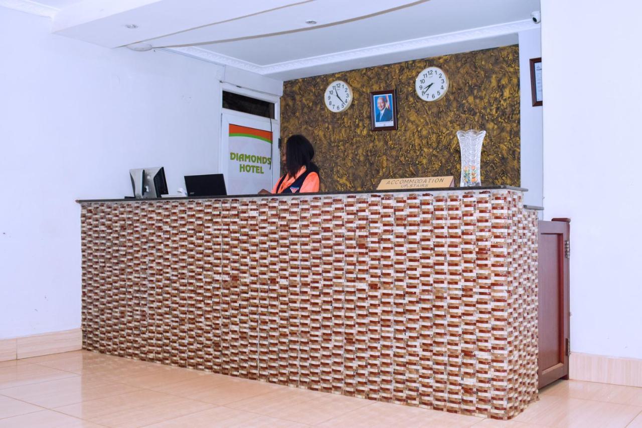 Diamonds Hotel Kampala Luaran gambar